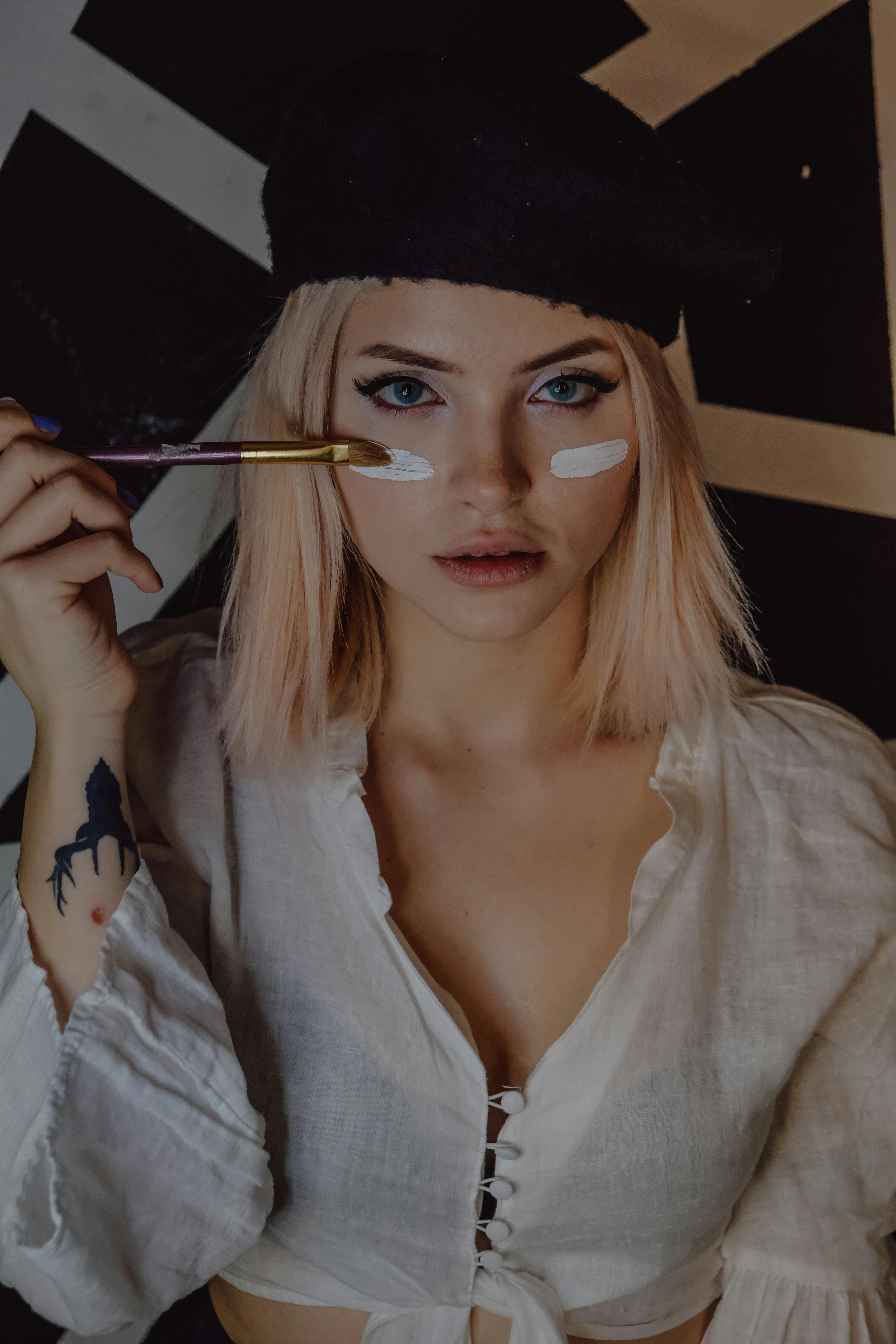 How to Easily Make Blurry Pictures Clear in 2025