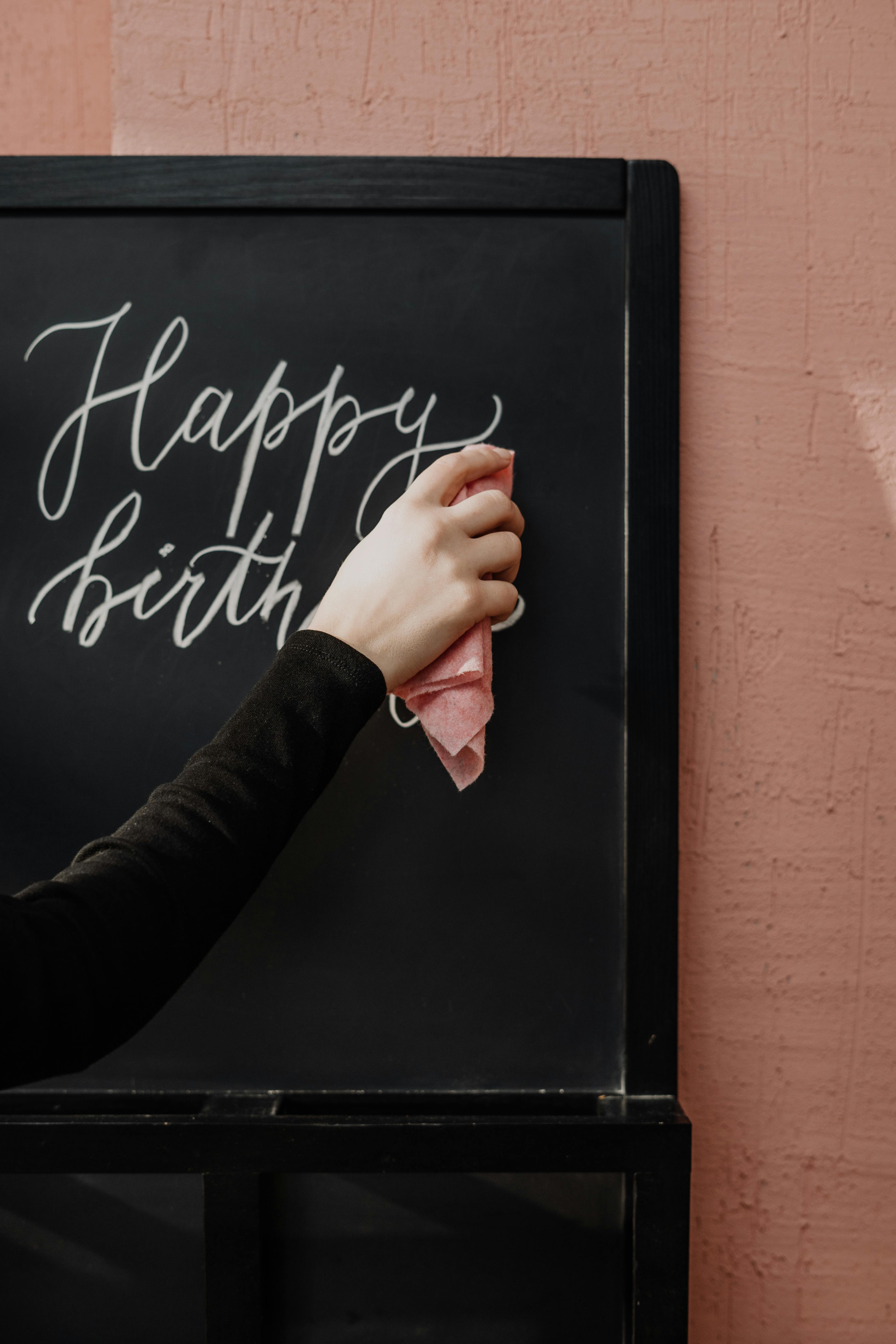 Smart Ways to Endorse a Check for Instant Cash in 2025